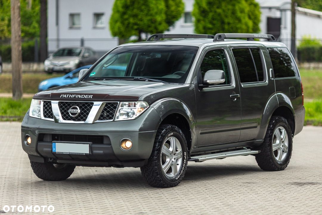 Nissan Pathfinder 2.5 D Platinum - 1