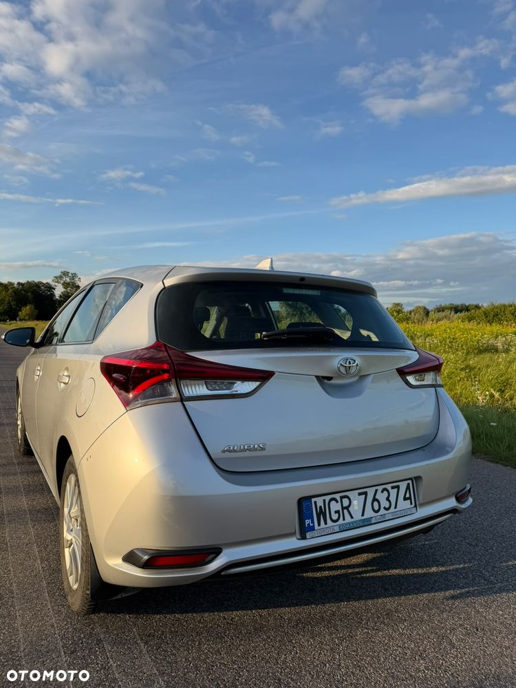 Toyota Auris 1.6 Classic Plus - 11