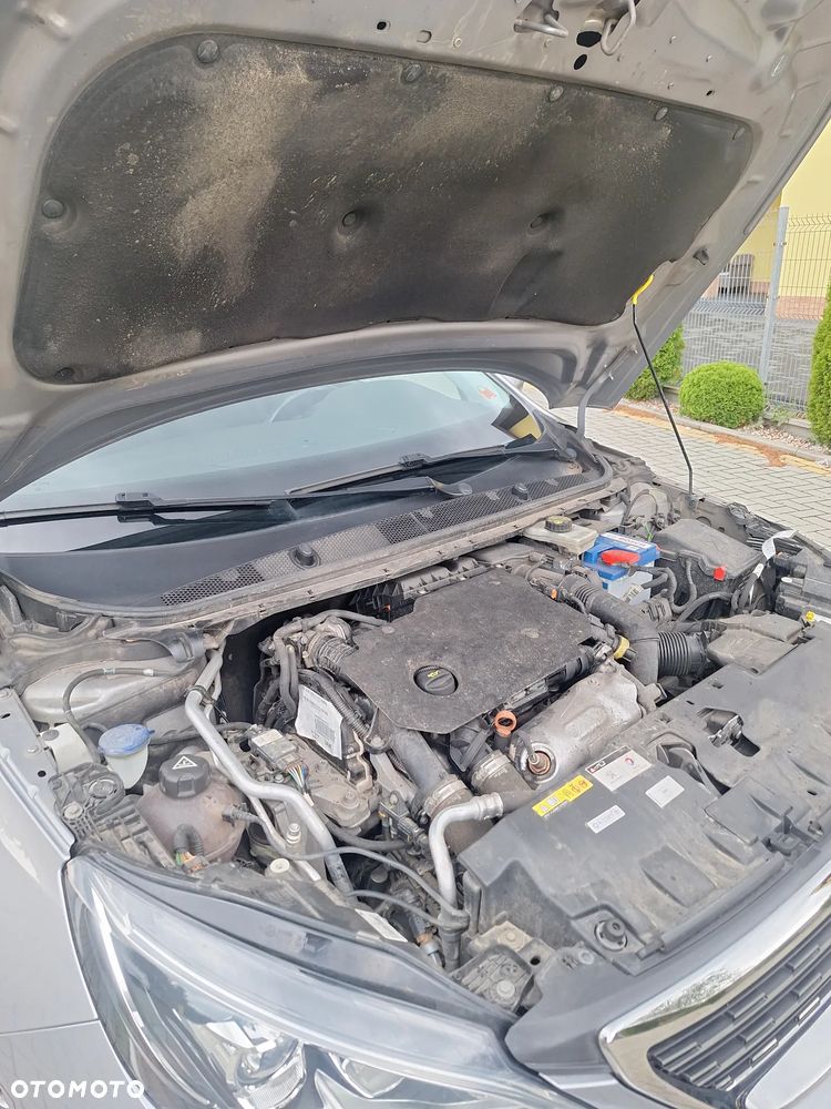Peugeot 308 BlueHDi FAP 130 Stop & Start Allure Pack - 28