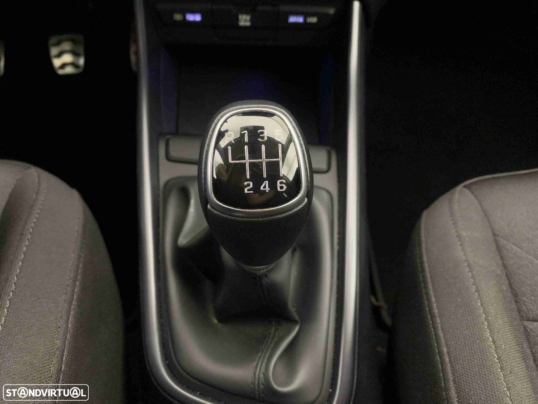 Hyundai Bayon 1.0 T-GDI Premium - 10