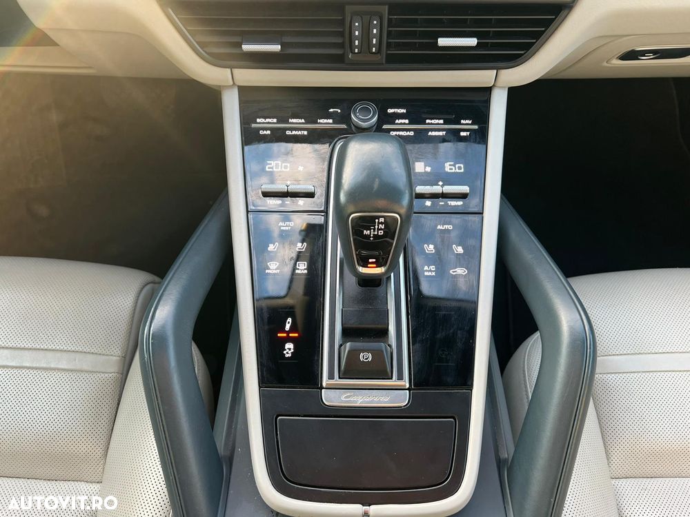 Porsche Cayenne - 19