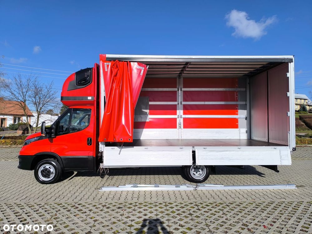 Iveco Daily 50C18 Plandeka, 12 Palet, Sypialnia, Firana+Drzwi z tyłu. - 9