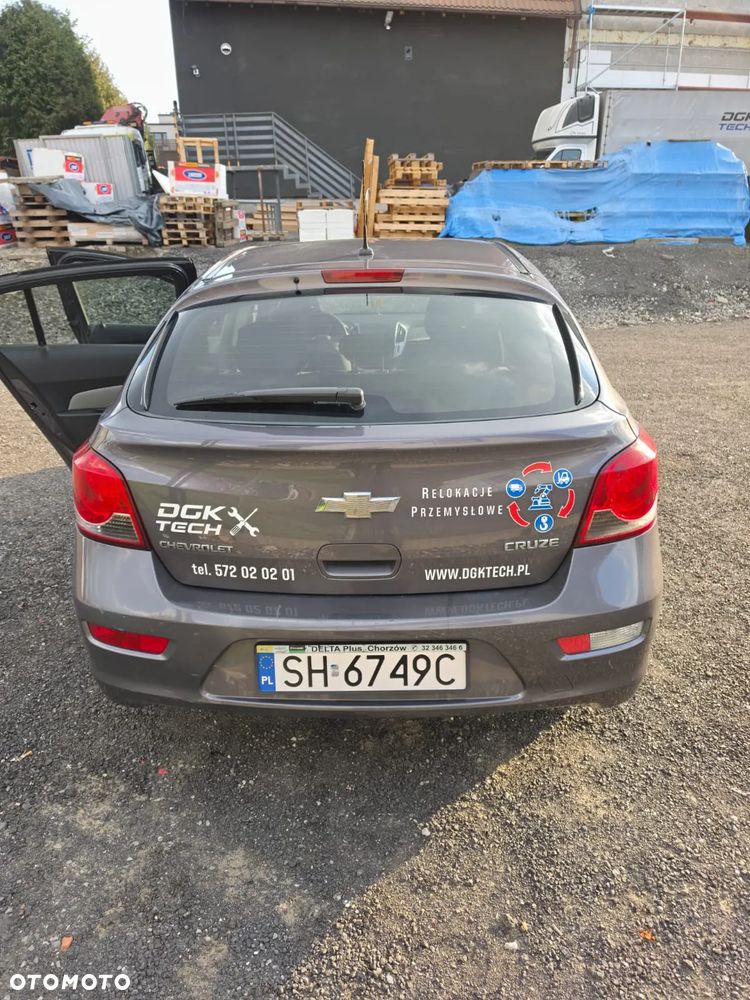 Chevrolet Cruze - 16