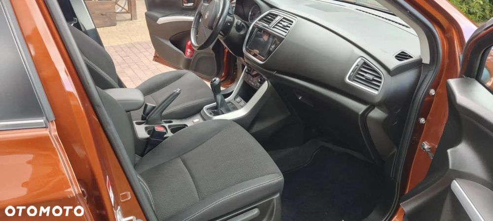 Suzuki SX4 S-Cross 1.0 T Comfort - 3
