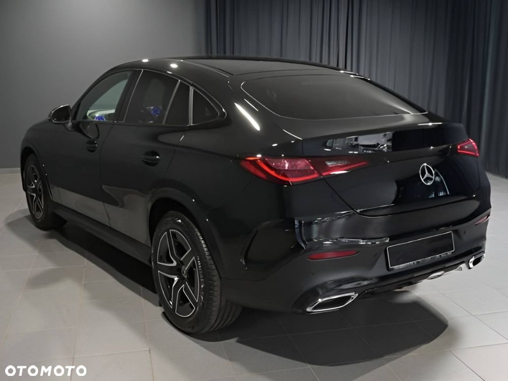 Mercedes-Benz GLC 200 d 4-Matic Business Edition - 3