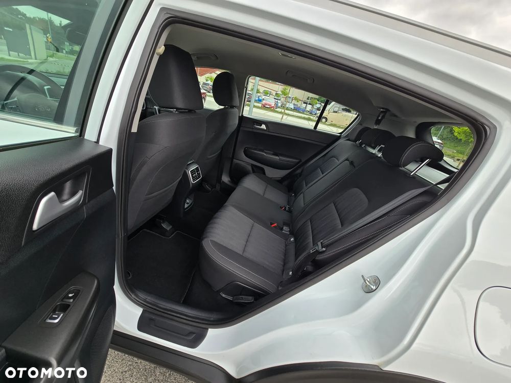 Kia Sportage 1.6 GDI 2WD VISION - 12