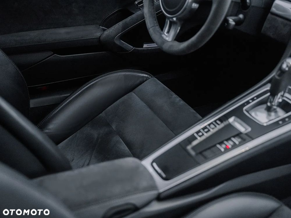 Porsche Cayman GTS PDK - 15