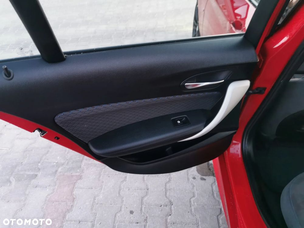 BMW Seria 1 118d Edition M Sport Shadow - 16