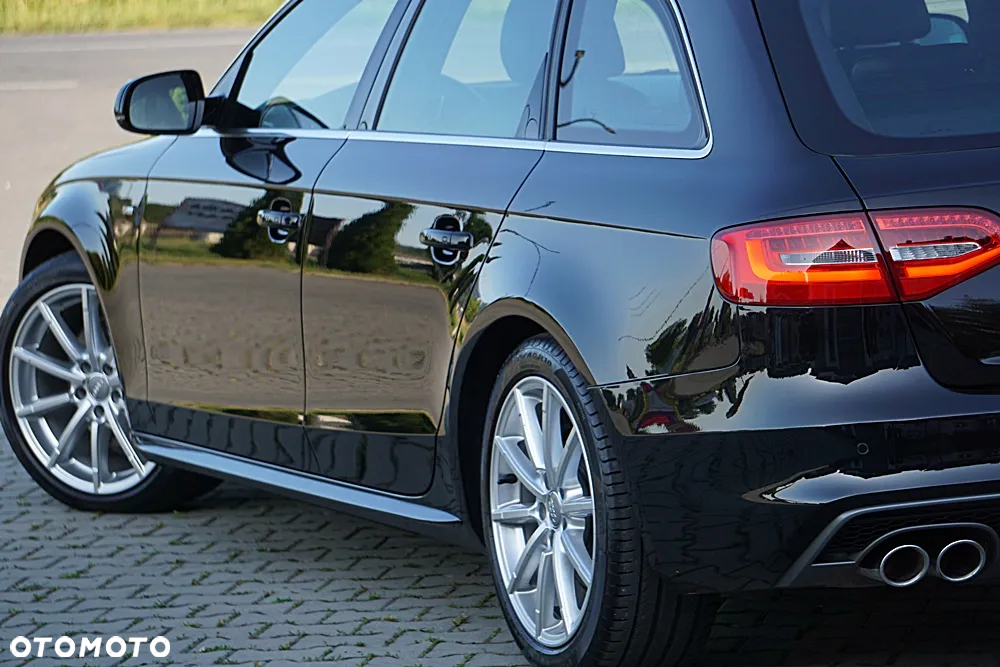 Audi A4 Avant 2.0 TDI DPF clean diesel S line Sportpaket - 13