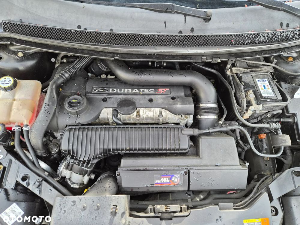 Ford Focus 2.5 ST - 17