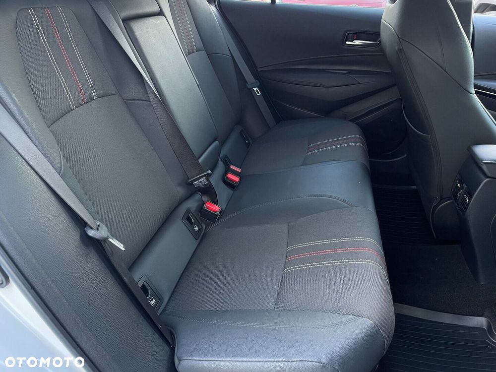 Toyota Corolla 2.0 Hybrid GR Sport - 16