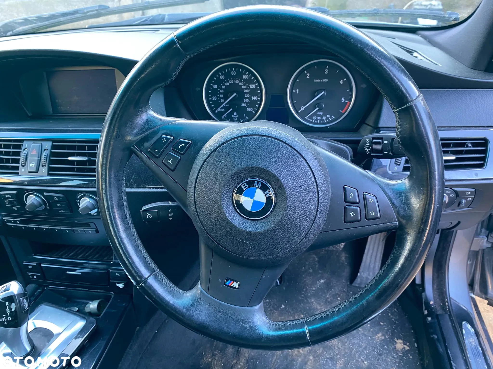 BMW E60 A52/7 Spacegrau Metallic Przód Lampy N47D20 177km - 7