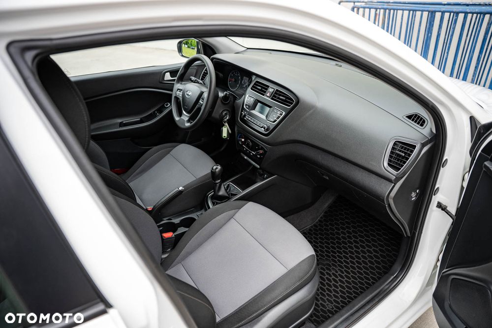 Hyundai i20 1.2 Classic Plus - 27