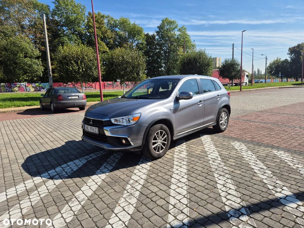 Mitsubishi ASX - 5