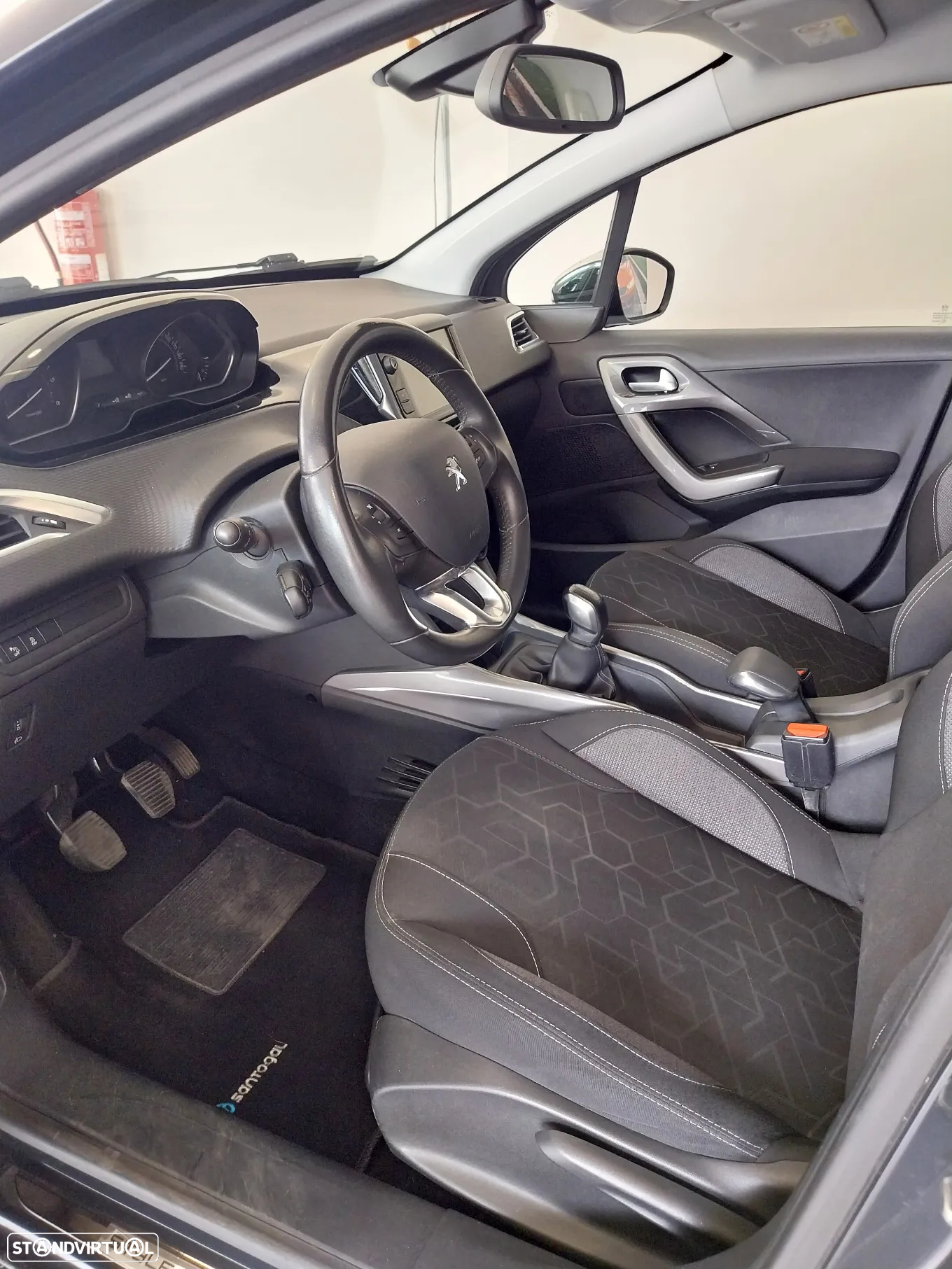 Peugeot 2008 1.6 BlueHDi Style - 14