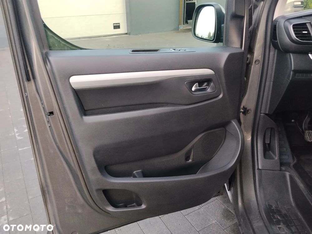 Opel Vivaro - 13