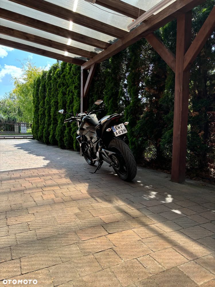 Yamaha MT - 7