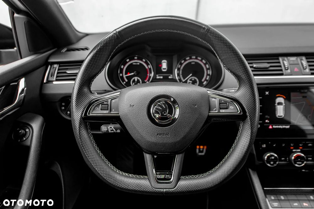 Skoda Octavia 2.0 TSI RS 230 - 20