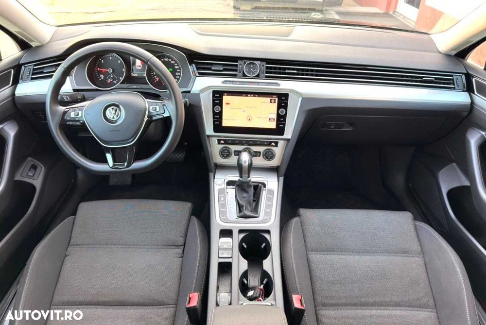 Volkswagen Passat - 24