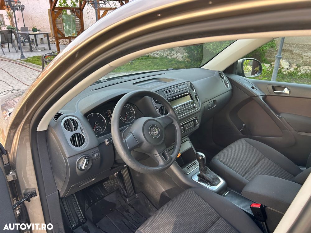 Volkswagen Tiguan - 11