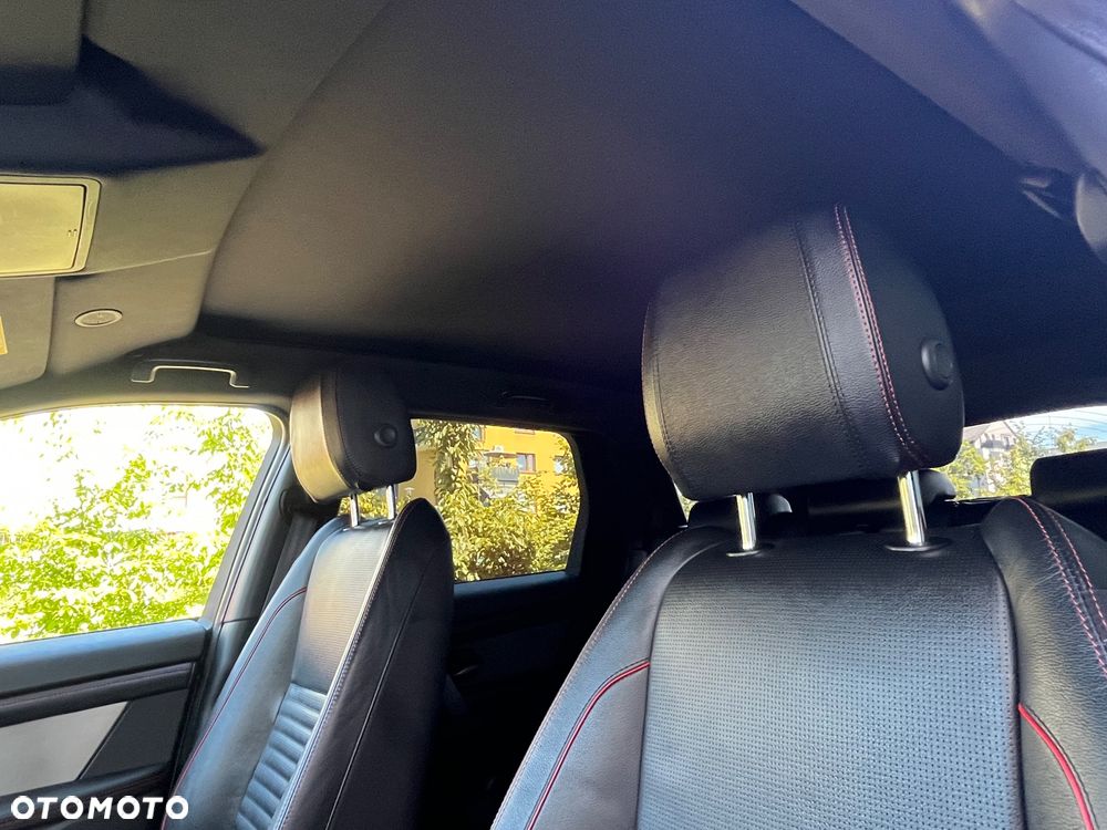 Land Rover Discovery Sport 2.0 D200 mHEV R-Dynamic SE - 29