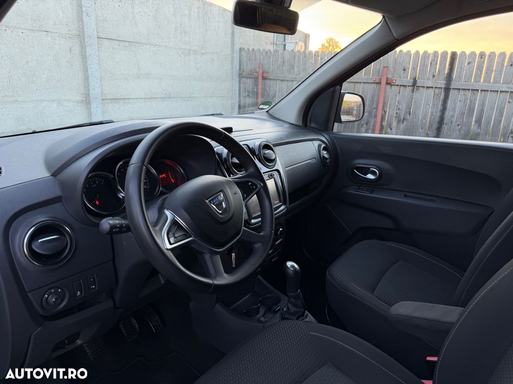 Dacia Lodgy 1.6 SCe Laureate - 8