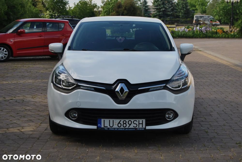 Renault Clio 1.2 16V 75 Life - 14