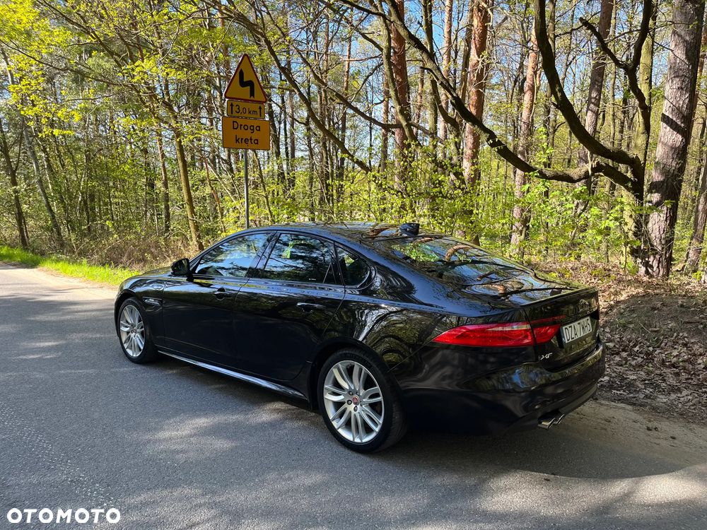 Jaguar XF 20d AWD R-Sport - 3