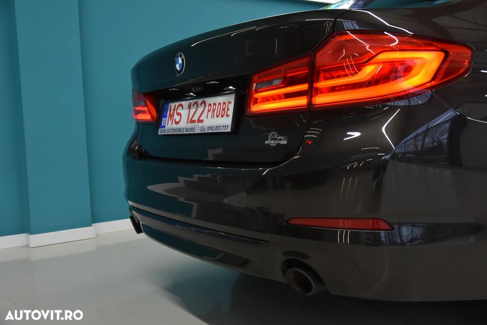 BMW Seria 5 520d Aut. Luxury Line - 22
