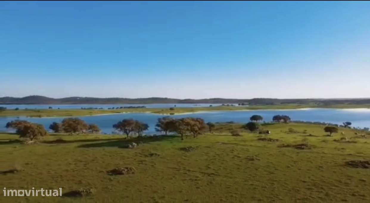 Terreno com 97.000m2 em Alqueva, Reguengos de Monsaraz - Grande imagem: 2/15