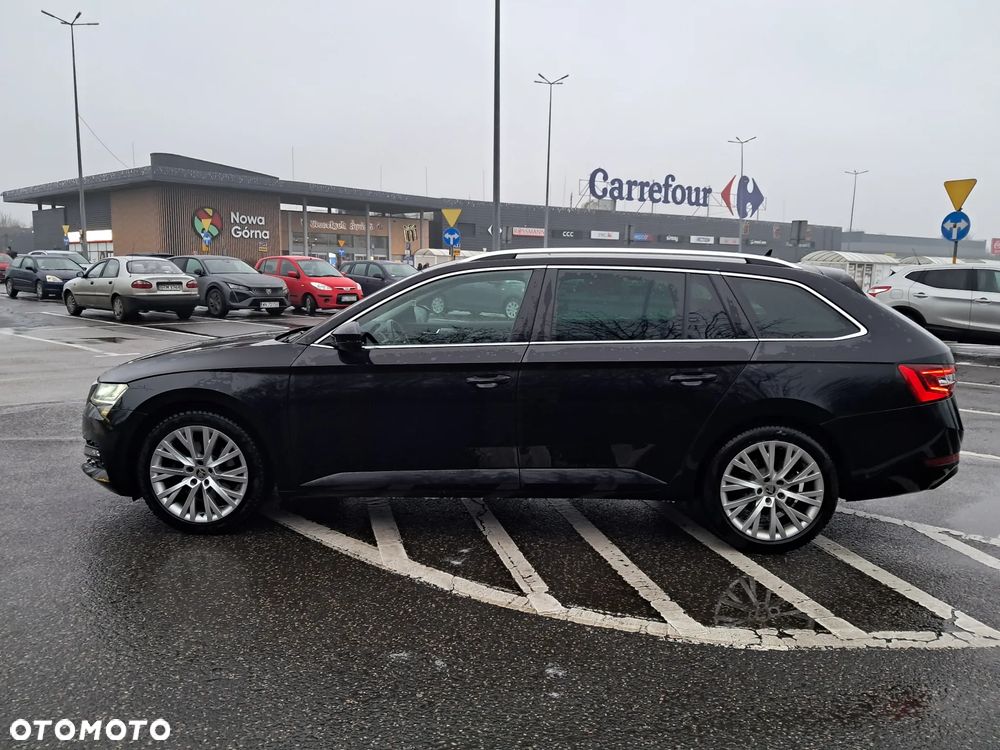 Skoda Superb 2.0 TDI SCR Style DSG - 3