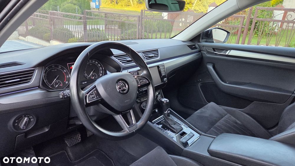 Skoda Superb 2.0 TSI 4x4 DSG SportLine - 18