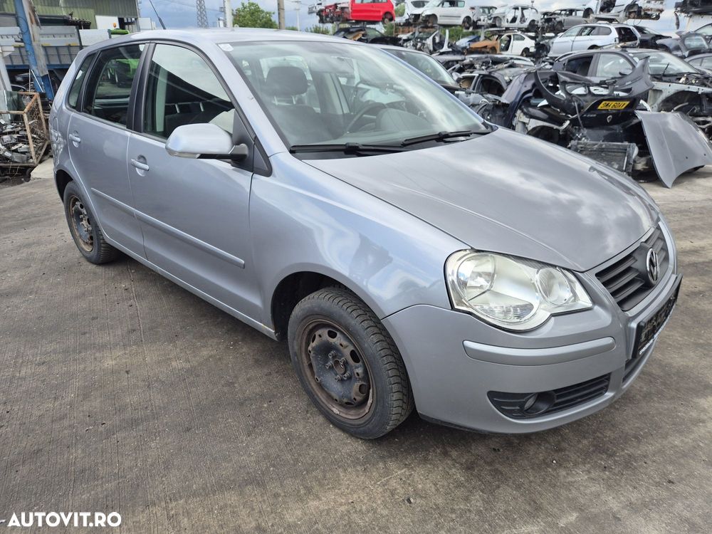 Dezmembram Volkswagen Polo 9N 2007 1.4 Benzina Automat - 1