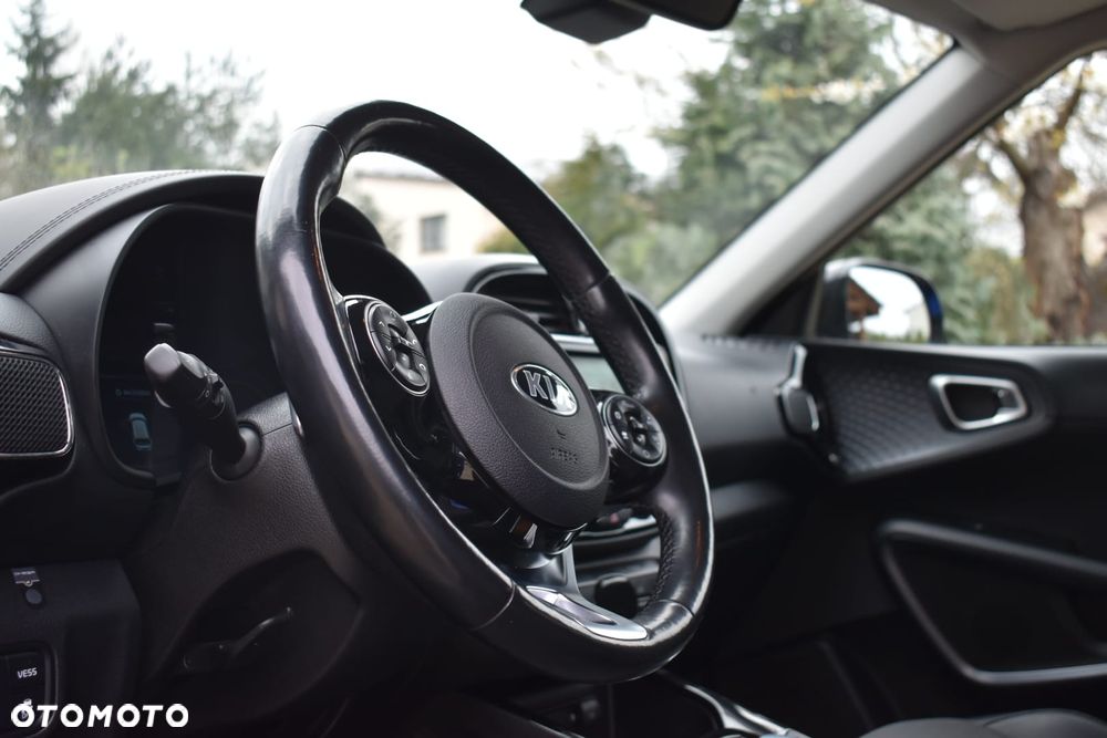 Kia Soul 64kWh XL - 23