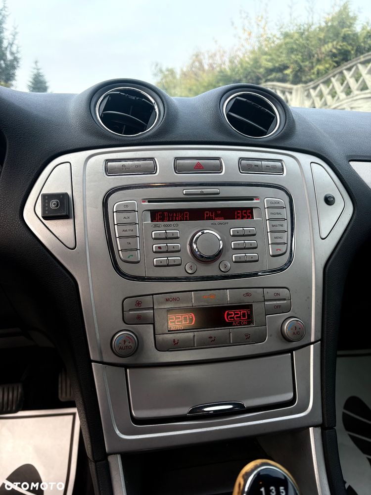 Ford Mondeo 1.6 Titanium - 21