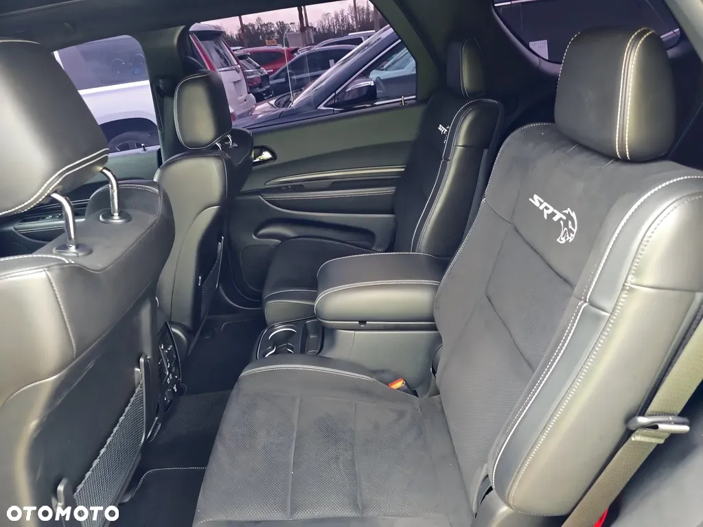 Dodge Durango 6.4 SRT - 12
