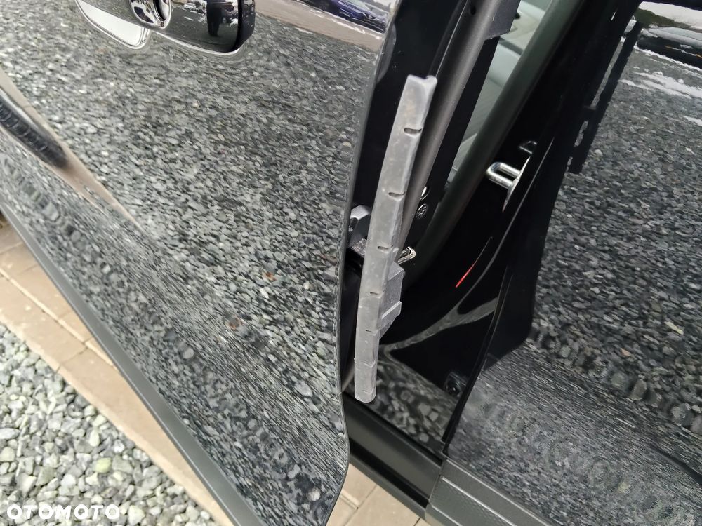 Ford Kuga 2.0 EcoBlue 4x4 TITANIUM X - 11