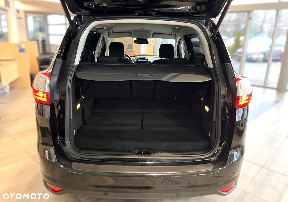 Ford Grand C-MAX - 33