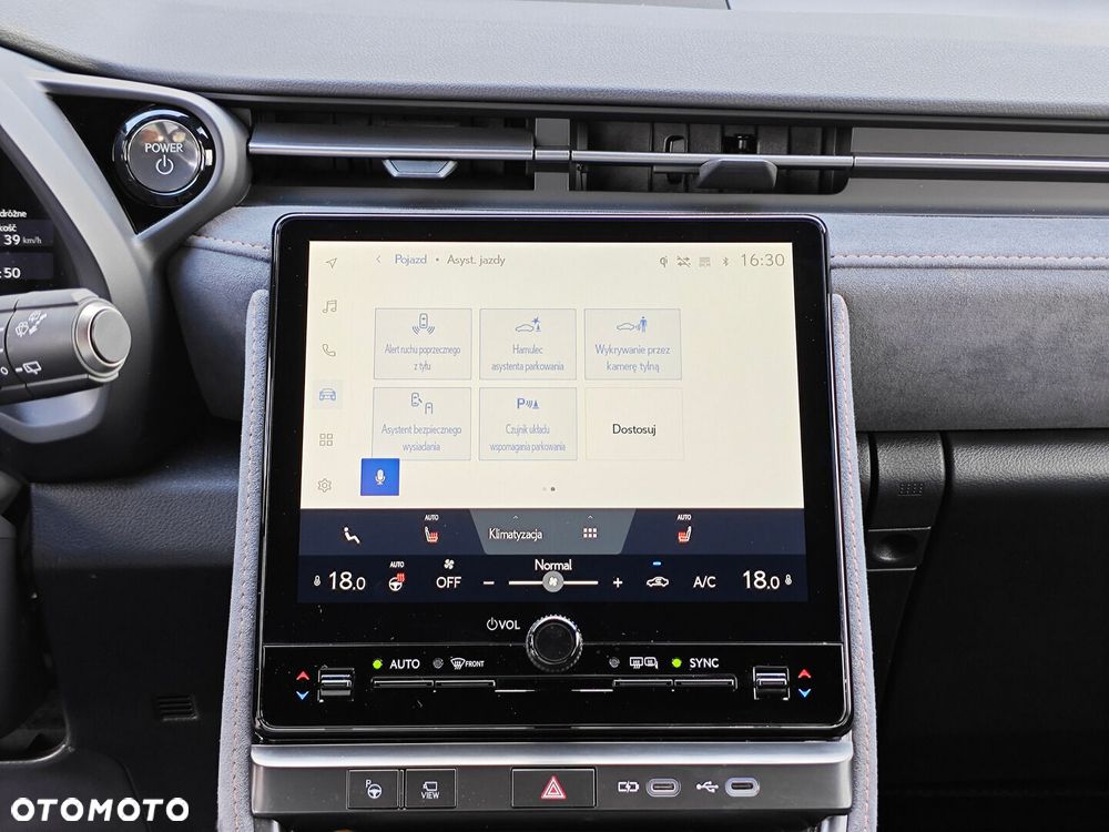 Lexus LBX 1.5 Hybrid Cool - 23