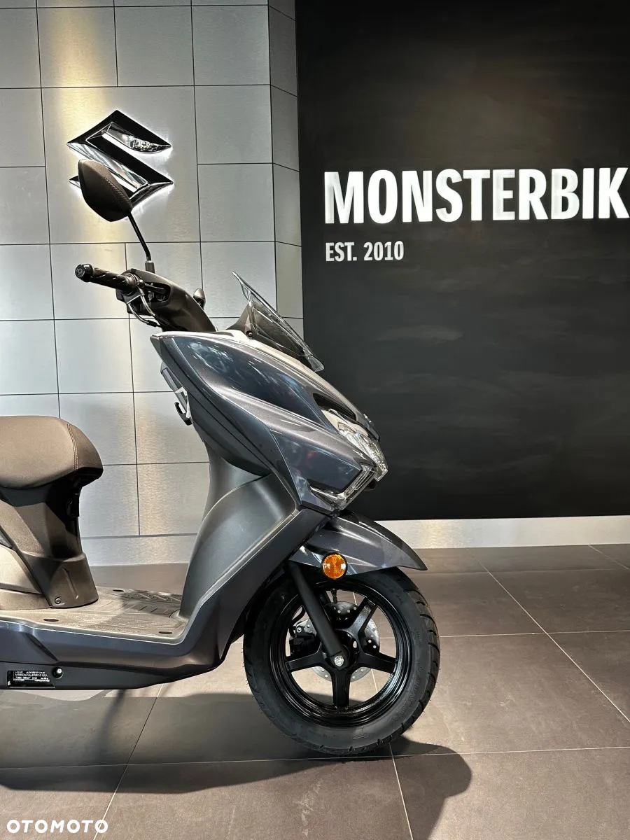 Suzuki Burgman - 7