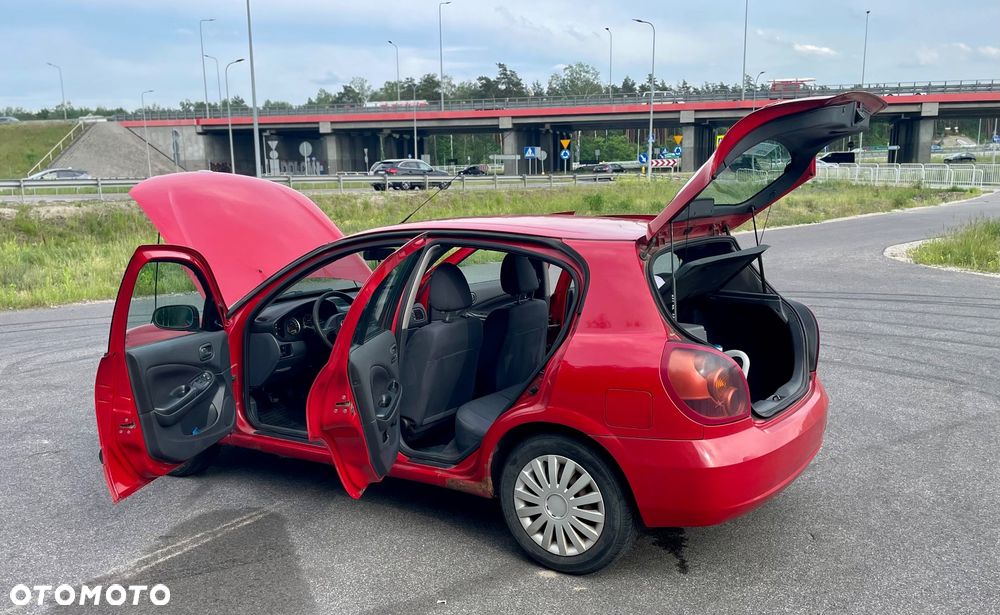 Nissan Almera 1.5 dCi Visia + - 18