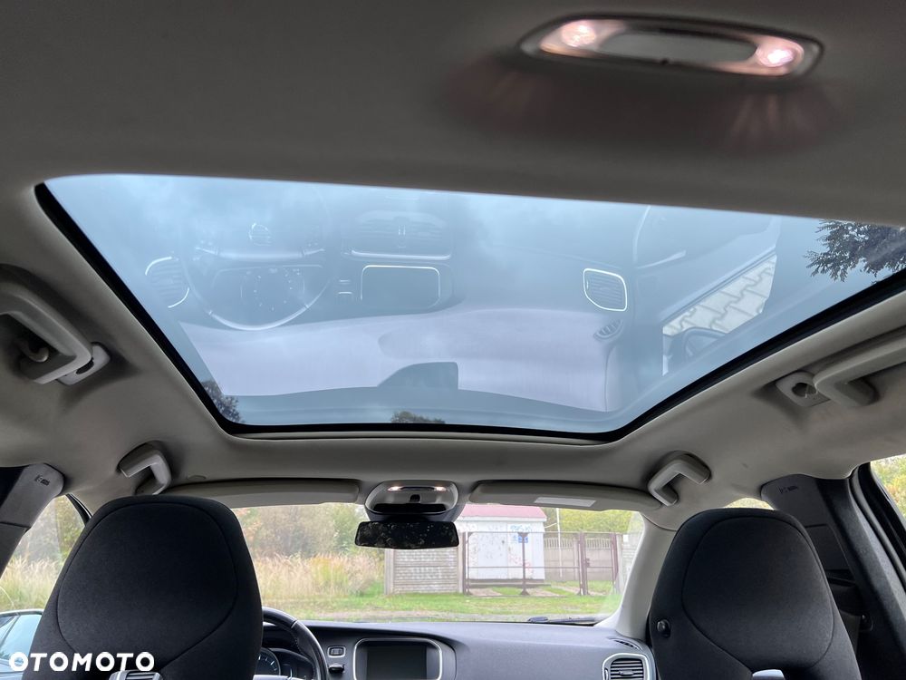 Volvo V40 - 29