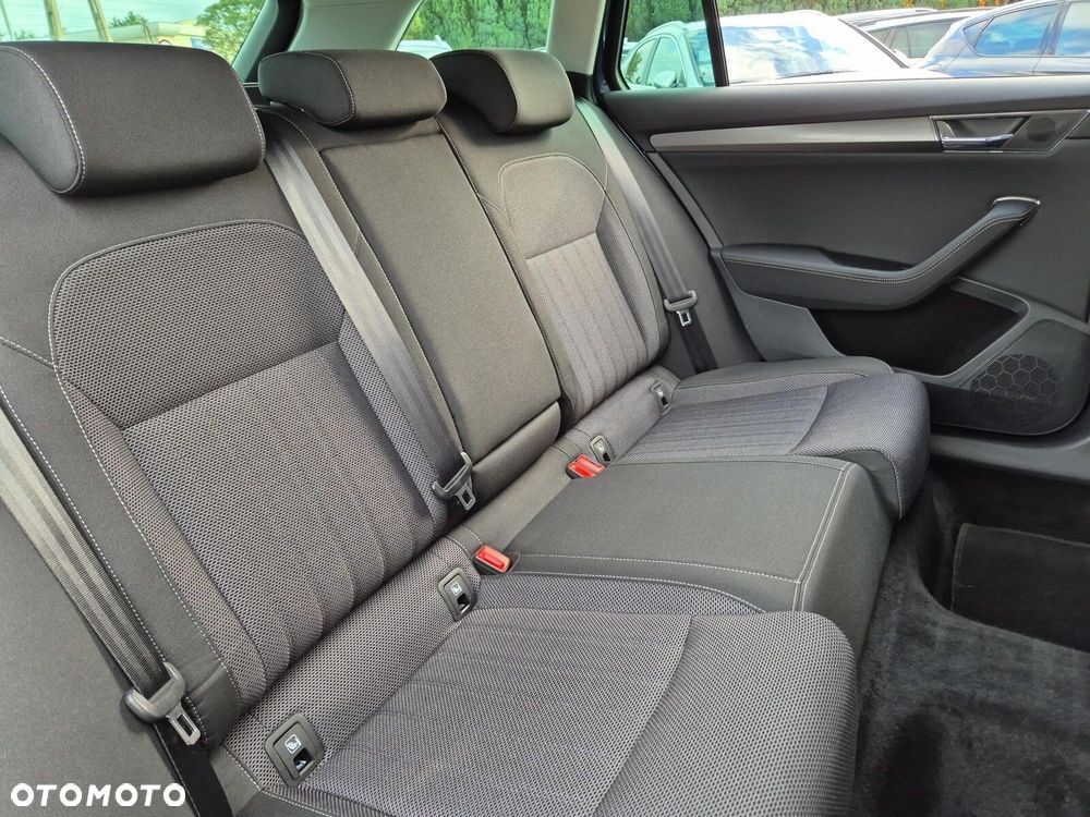 Skoda Superb 2.0 TDI SCR Style DSG - 17