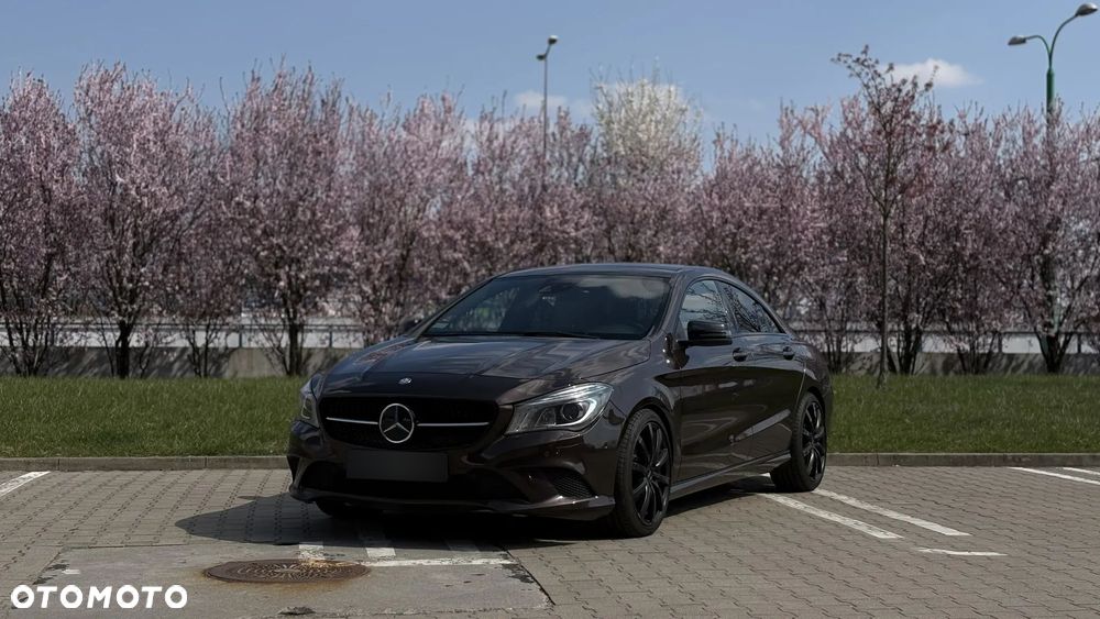 Mercedes-Benz CLA 250 7G-DCT Urban - 2