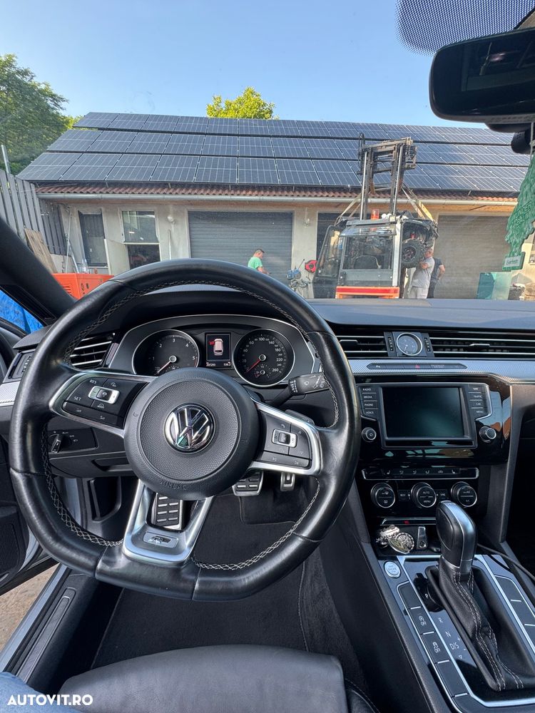 Volkswagen Passat 2.0 TDI DSG 4Motion R Executive - 6