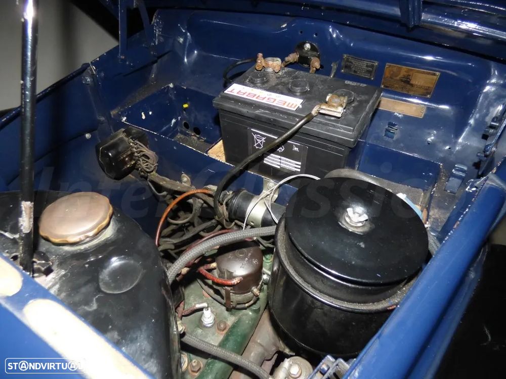 Morris Eight - 13