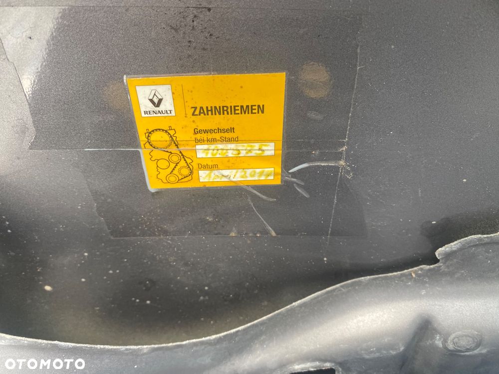 Renault Scenic 1.6 16V 110 Dynamique - 19