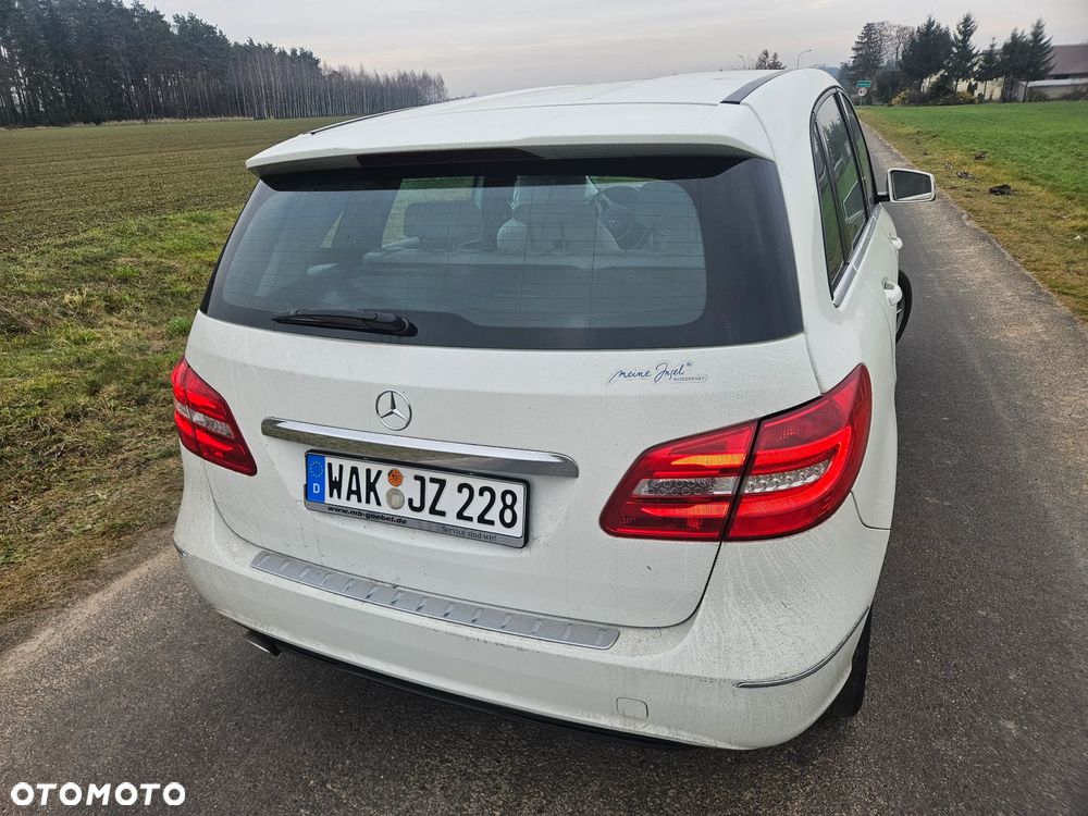 Mercedes-Benz Klasa B 180 BlueEFFICIENCY Edition Style - 10