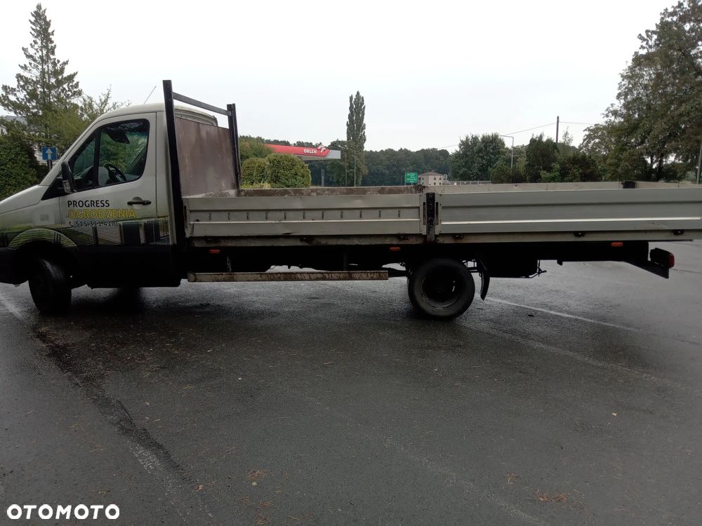 Volkswagen Crafter - 11