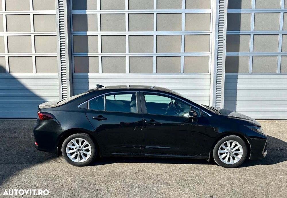 Toyota Corolla - 8